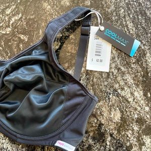 Freya women’s active underwire sports bra